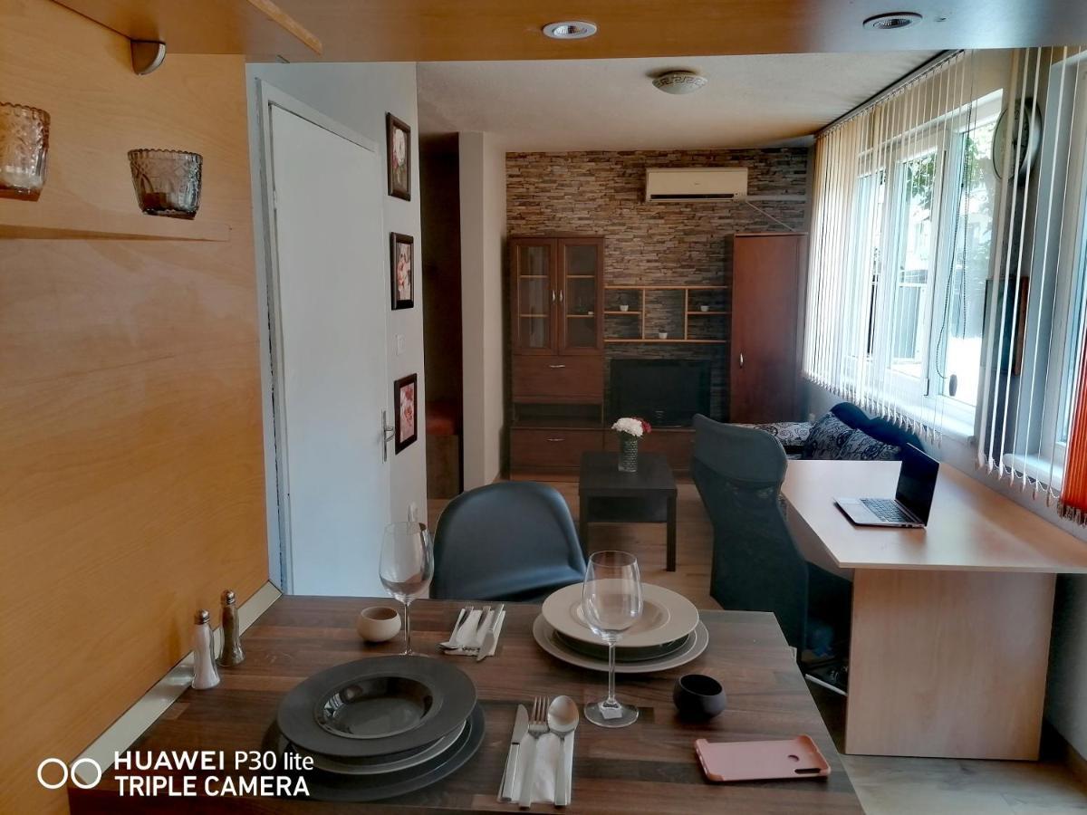 Comfort Getaway Studio Varna Luaran gambar