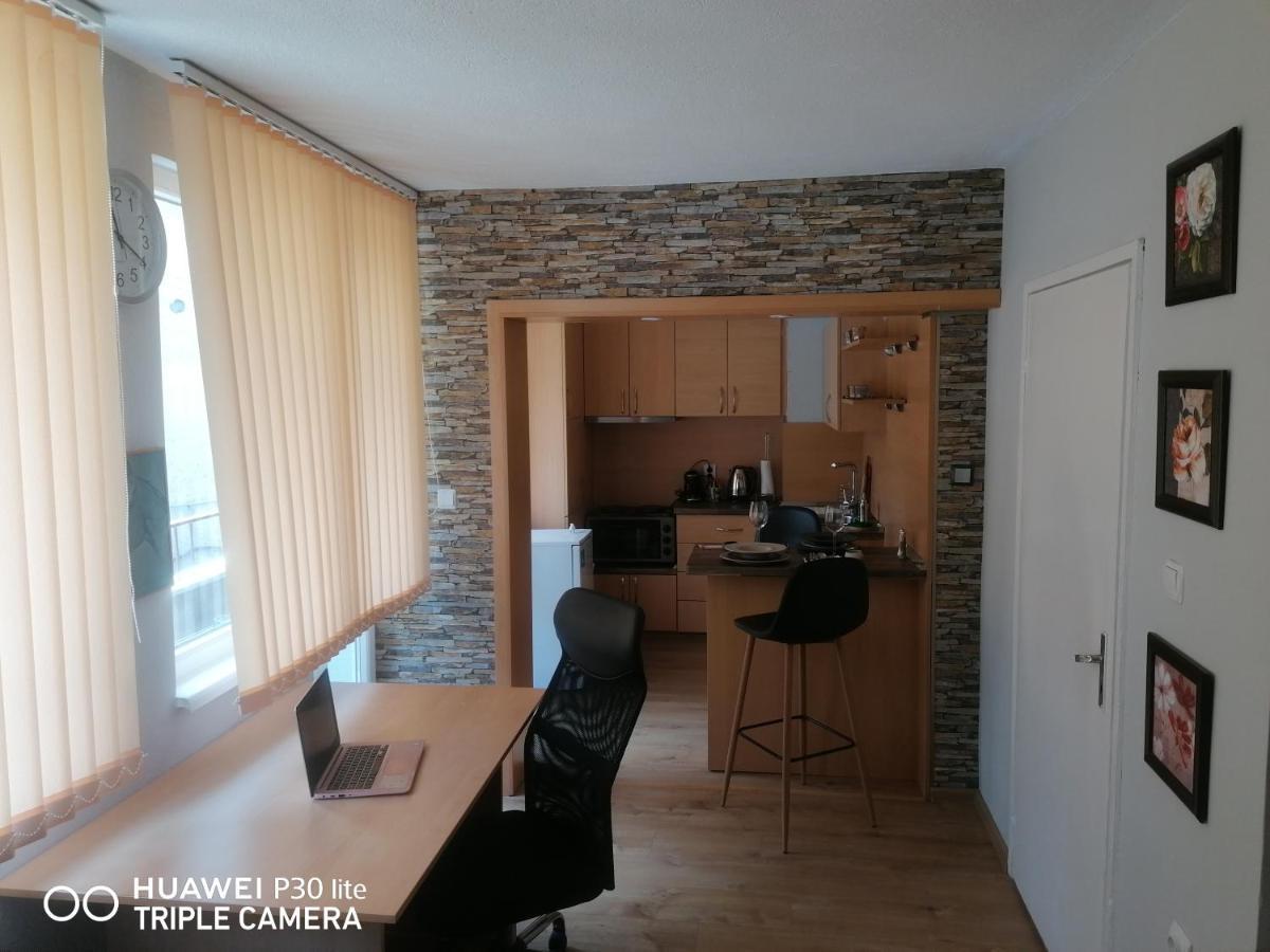 Comfort Getaway Studio Varna Luaran gambar